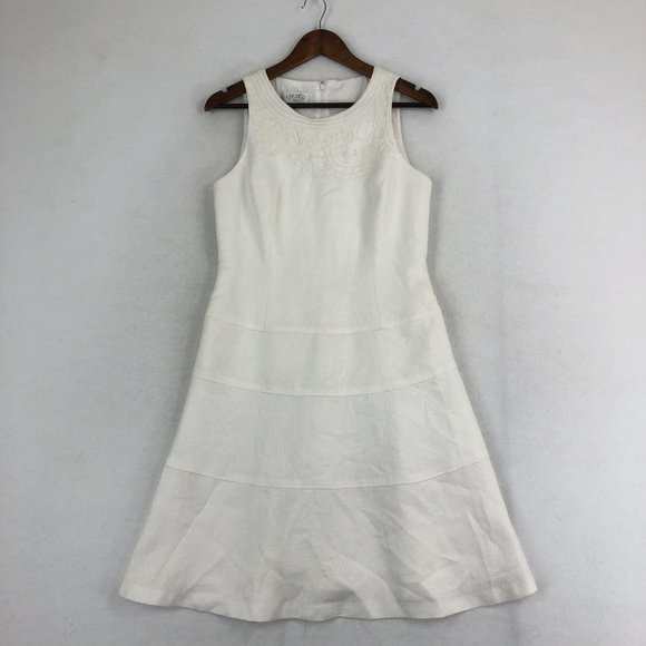 Kasper Women's Size 8 White Embroidered Sleeveless Fit & Flare Knee Length Dress - Picture 1 of 10